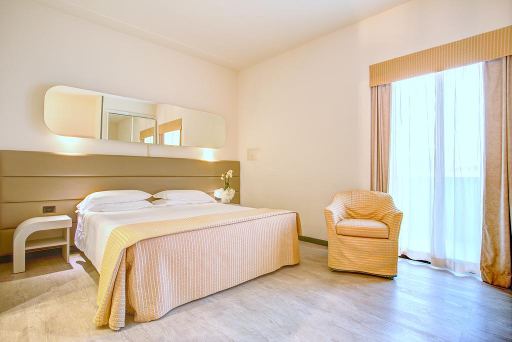 Classic Double or Twin Room,644470947:JPEG
